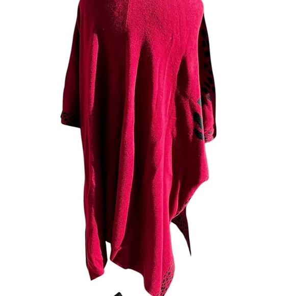 Chicos S/M leopard print Ruana wrap.  Red - Picture 5 of 12